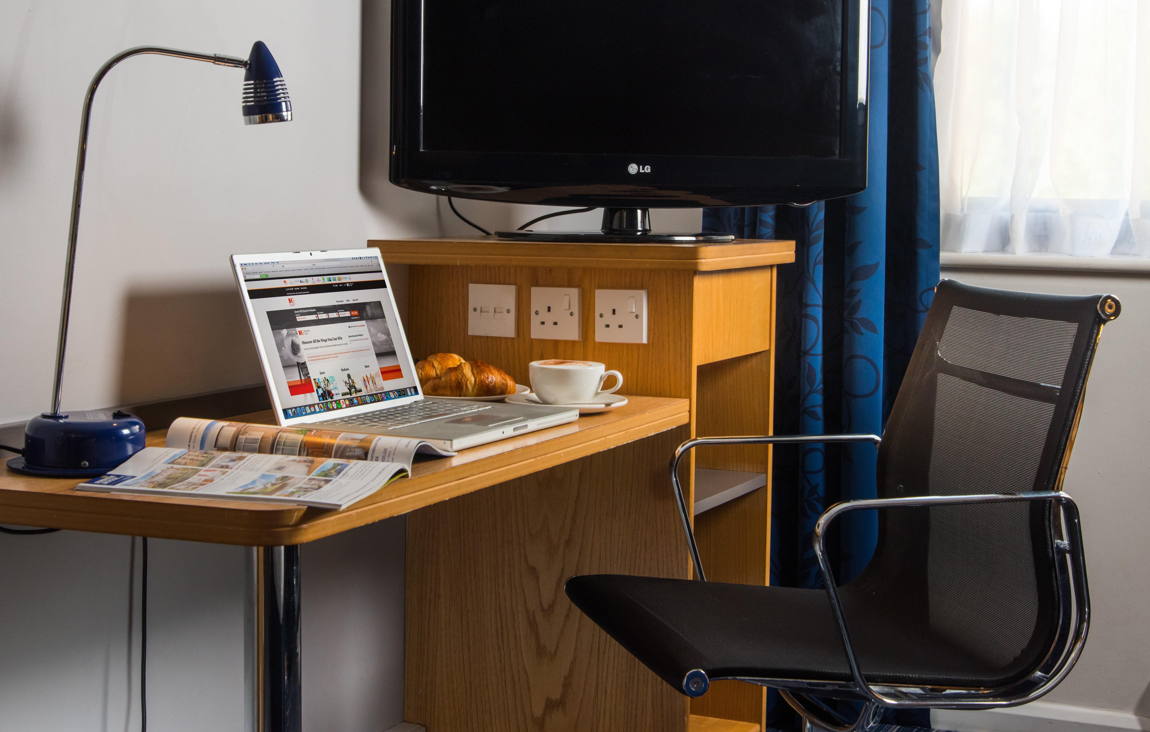 Holiday Inn Express Northampton - South By Ihg מראה חיצוני תמונה