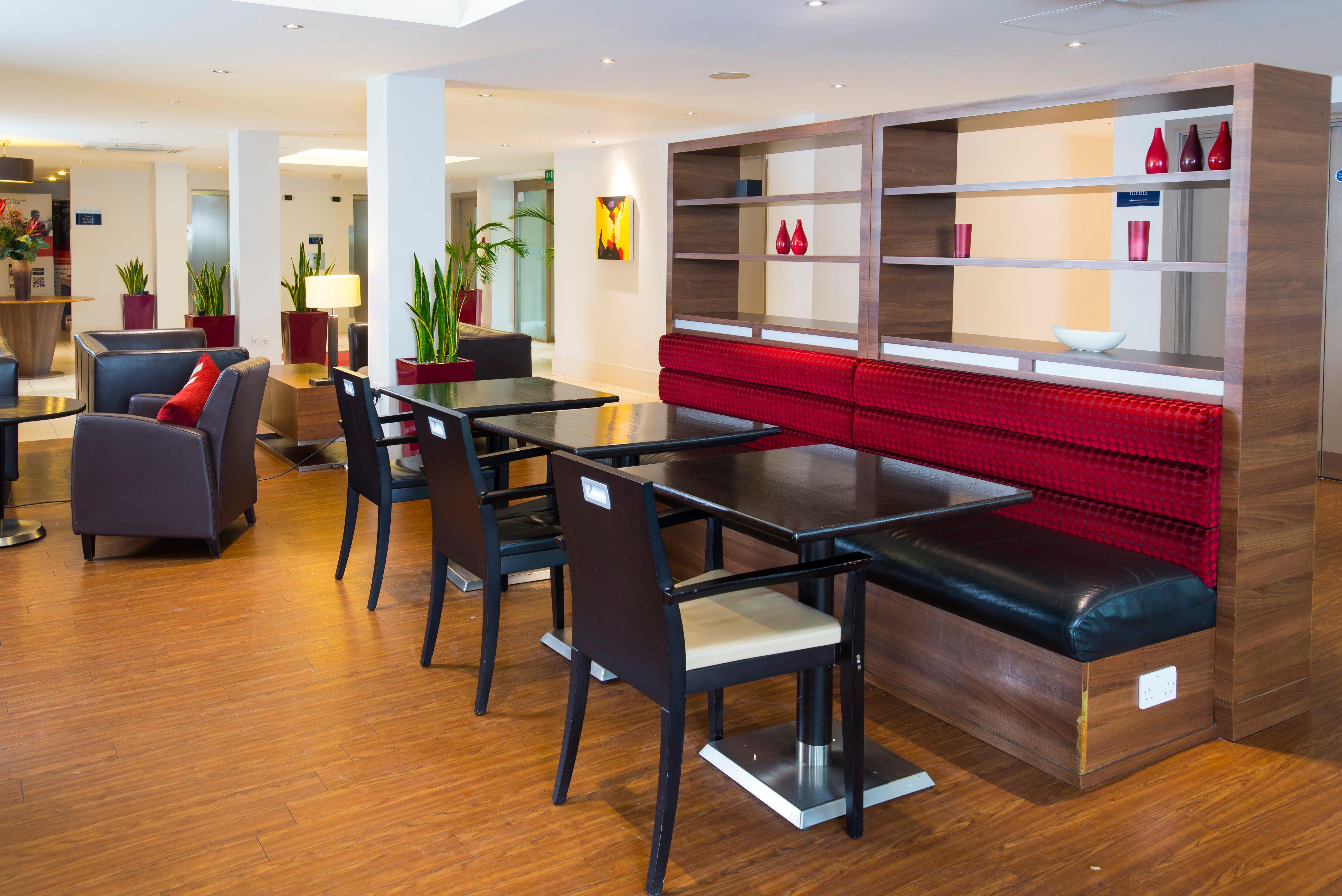Holiday Inn Express Northampton - South By Ihg מראה חיצוני תמונה